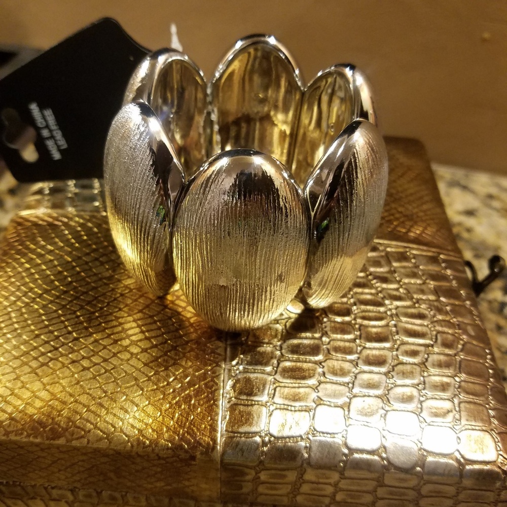 Stunning Stretch Bracelet